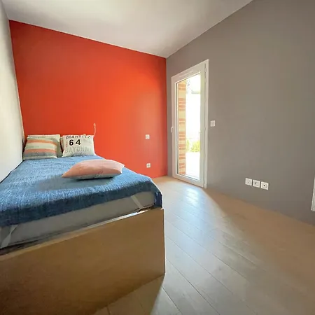 T3 Rez-de-jardin, A 500m Du Centre D'arcachon, Terrasse, Parking Et Wifi - Fr-1-474-255 *