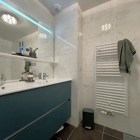 Апартаменты T3 Rez-de-jardin, A 500m Du Centre D'arcachon, Terrasse, Parking Et Wifi - Fr-1-474-255